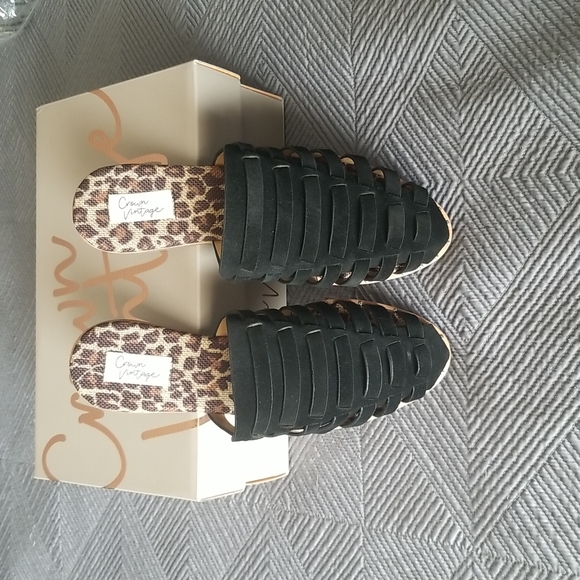 Black mule - Picture 3 of 5